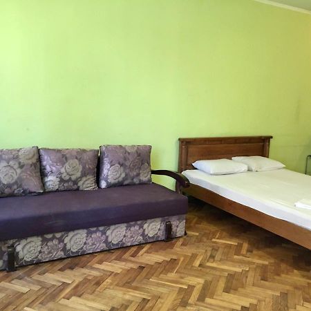 Svobody, Apartments Near The Opera ลวีฟ ภายนอก รูปภาพ